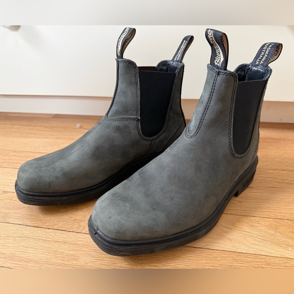 Blundstone Women’s Dress Chelsea Boots Rustic Black US 9 - Excellent Condition
